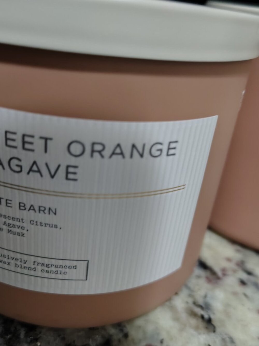 2 Sweet Orange and Agave White Barn Candles with Lid - Picture 6 of 6